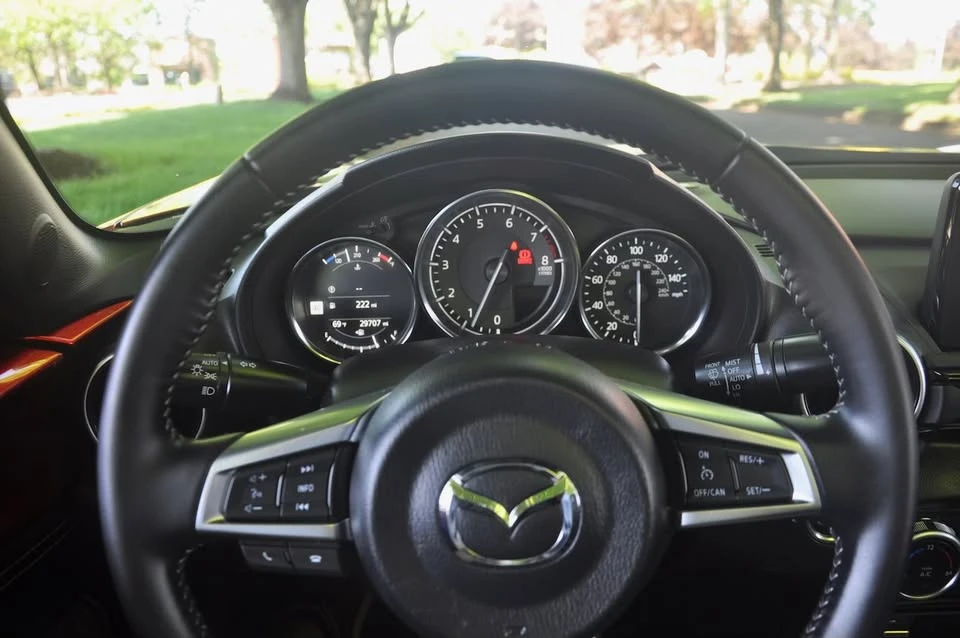 2023 Mazda ND MX-5 Miata - Image 19 of 20