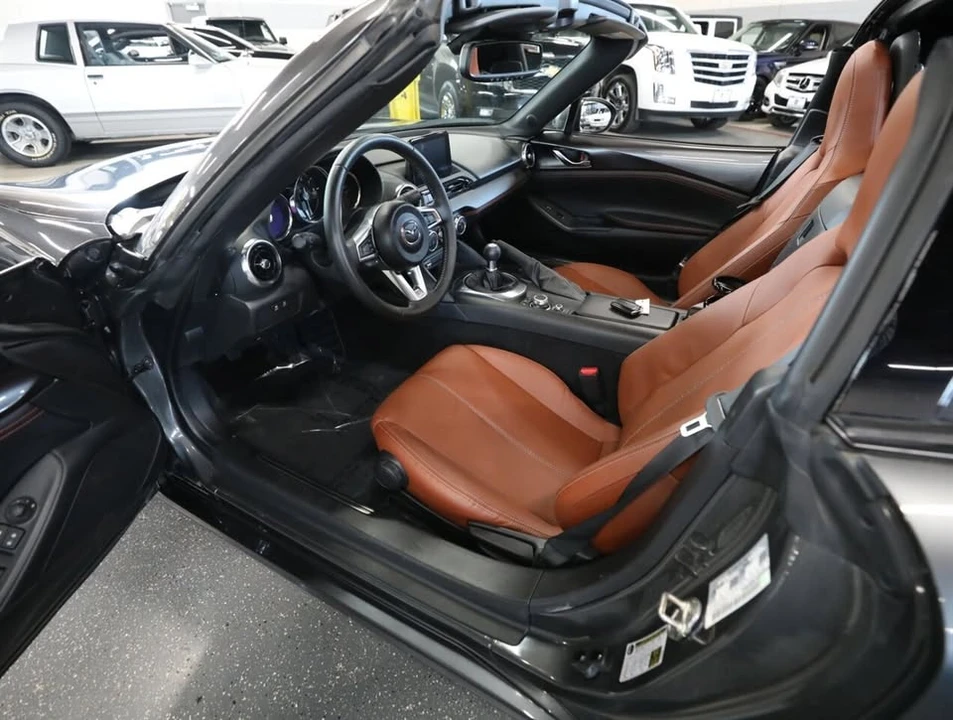 2023 Mazda ND MX-5 Miata - Image 14 of 19