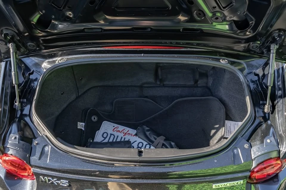 2023 Mazda ND MX-5 Miata - Image 10 of 17