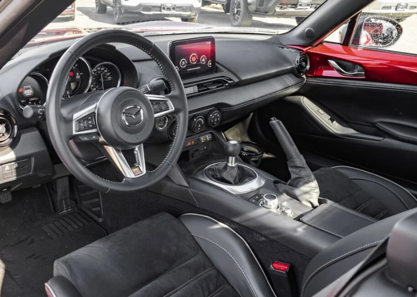 2023 Mazda ND MX-5 Miata - Image 4 of 8