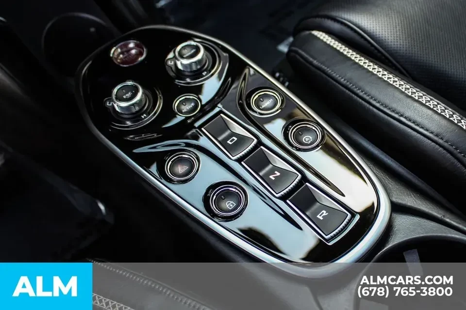 2023 McLaren GT - Image 13 of 14