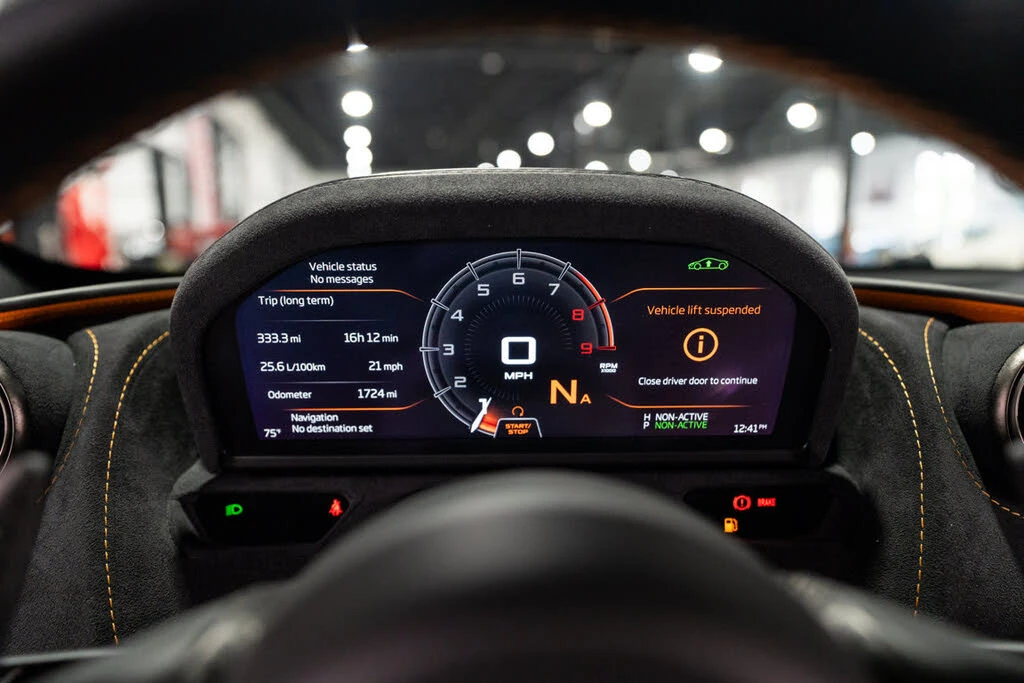 2023 McLaren 720S Spider - Image 29 of 31