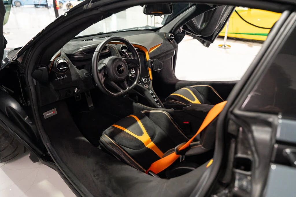 2023 McLaren 720S Spider - Image 25 of 31
