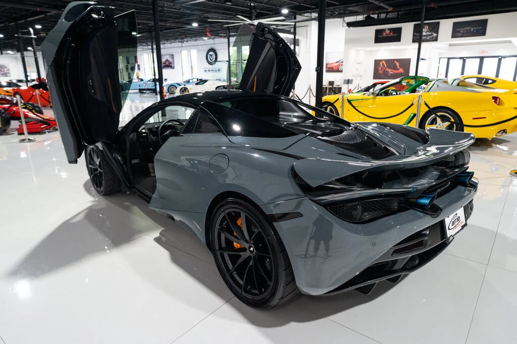 2023 McLaren 720S Spider - Image 13 of 31