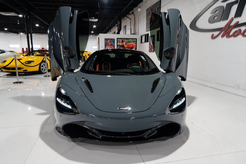 2023 McLaren 720S Spider - Image 10 of 31