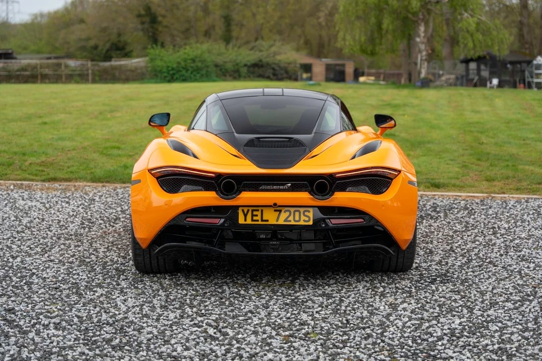 2023 McLaren 720S - Image 16 of 31