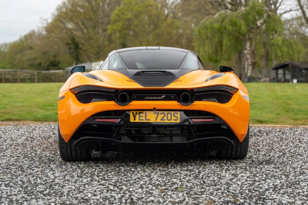 2023 McLaren 720S - Image 10 of 31