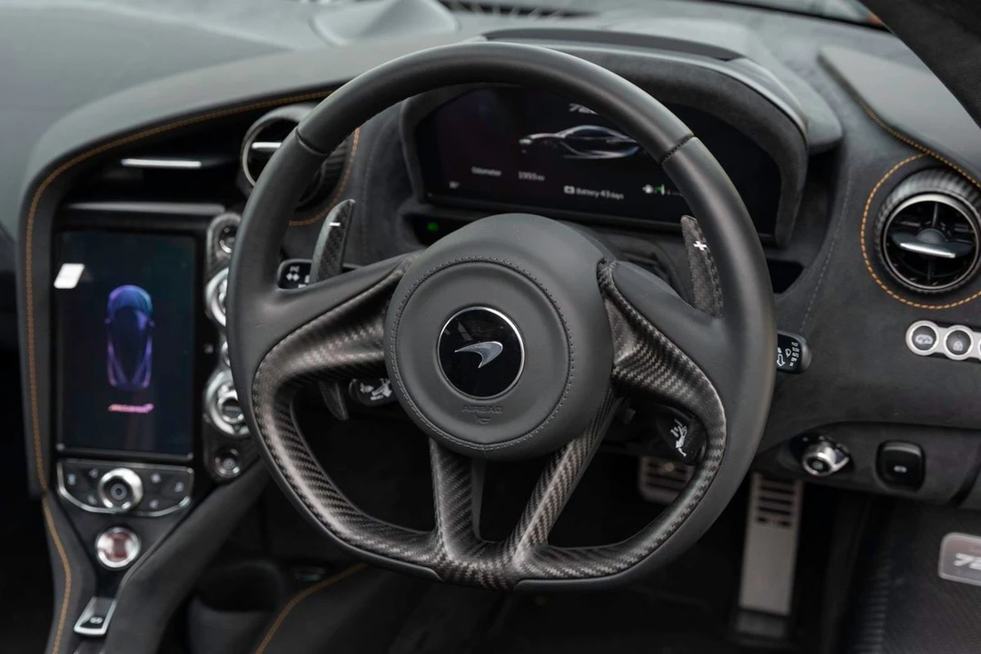 2023 McLaren 720S - Image 30 of 31