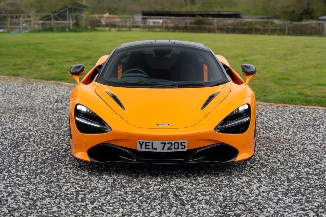 2023 McLaren 720S - Image 13 of 31