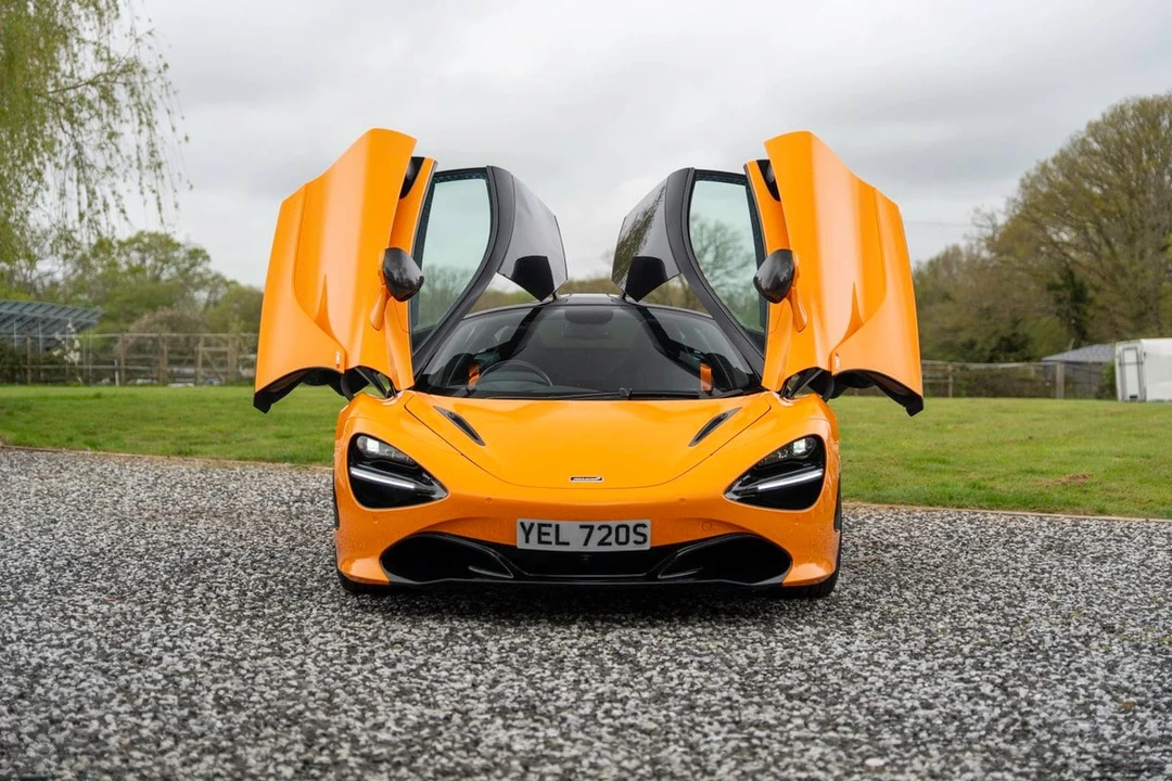 2023 McLaren 720S - Image 20 of 31