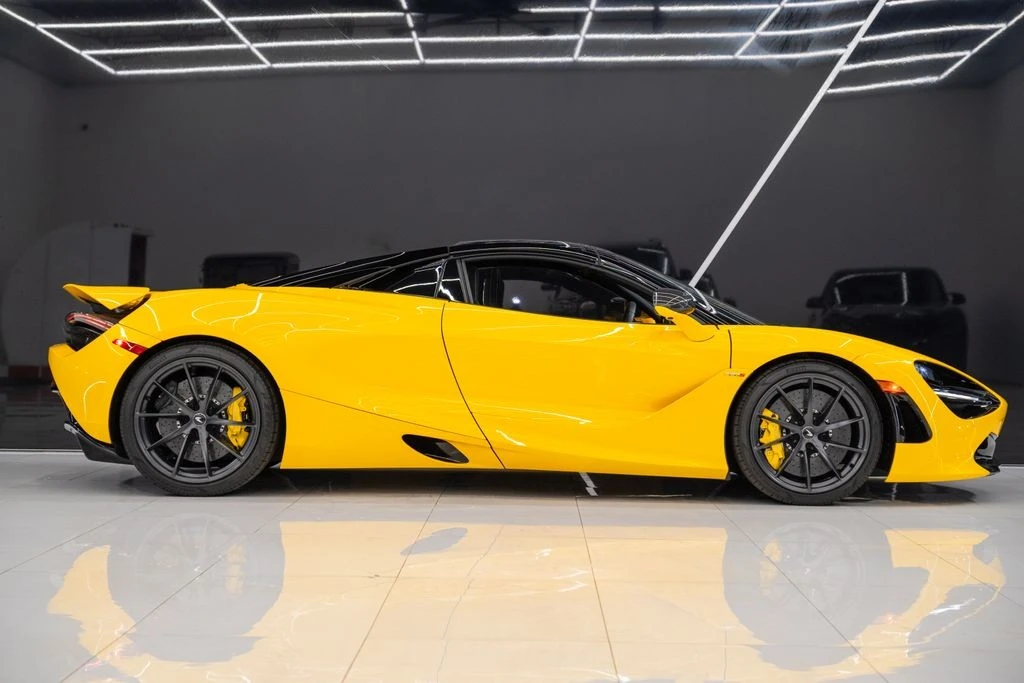 2023 McLaren 720S - Image 13 of 21