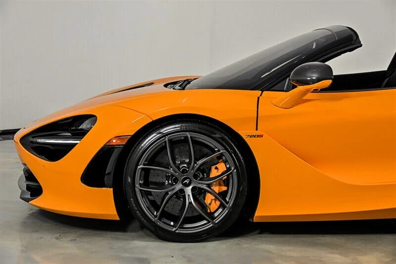 2023 McLaren 720S Spider - Image 7 of 31