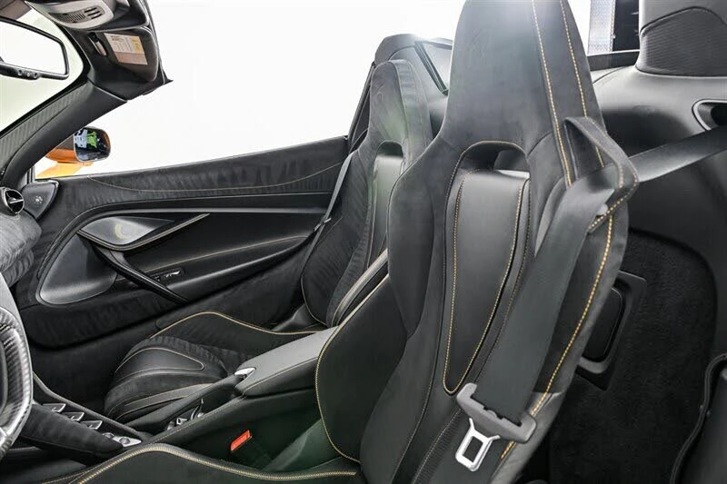 2023 McLaren 720S Spider - Image 23 of 31