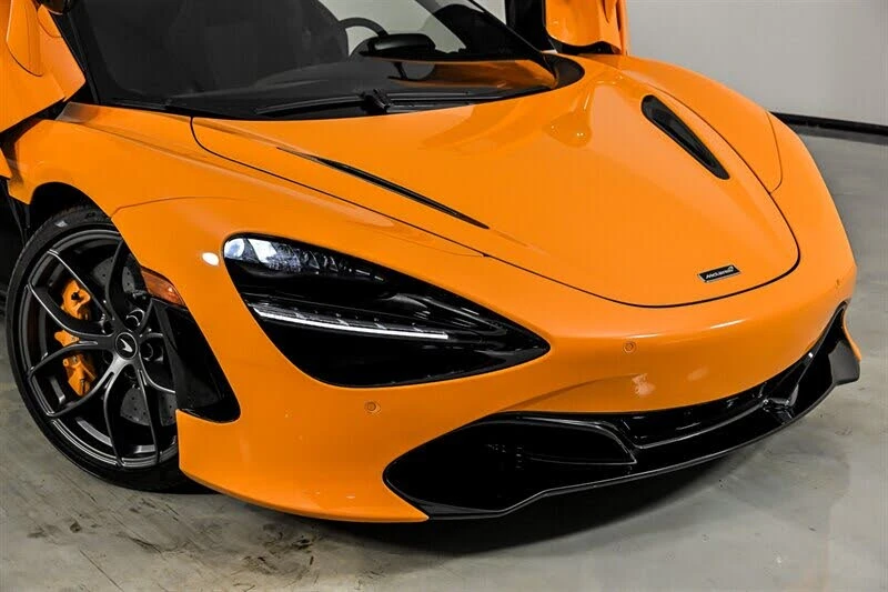 2023 McLaren 720S Spider - Image 2 of 31