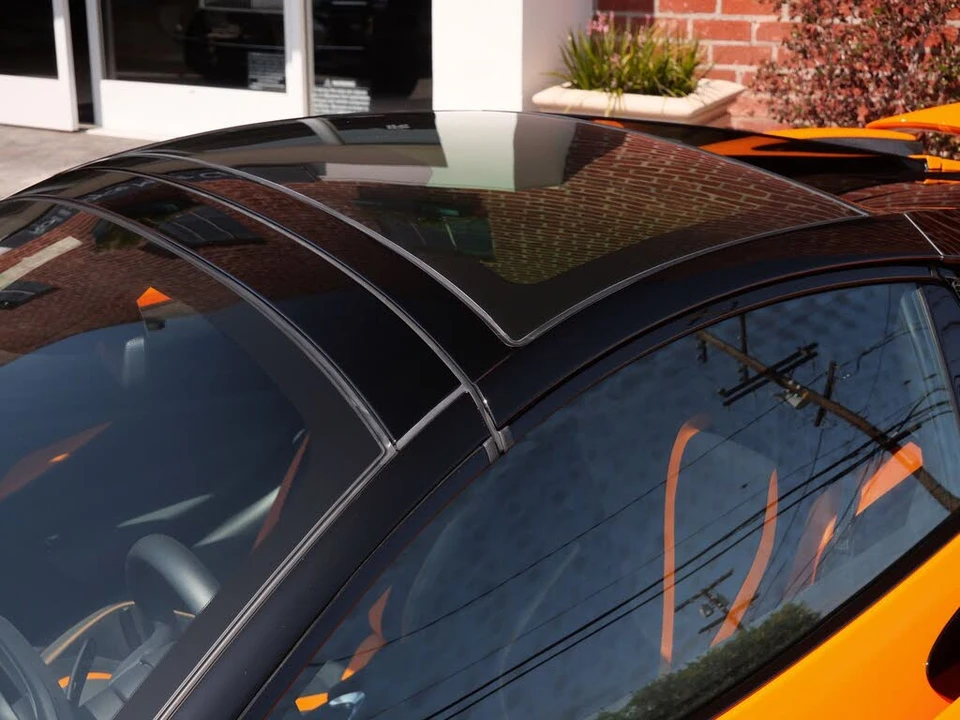 2023 McLaren 720S Spider - Image 21 of 31