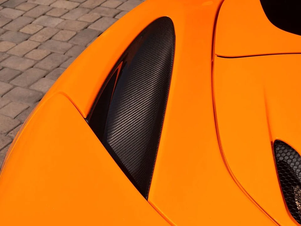 2023 McLaren 720S Spider - Image 14 of 31