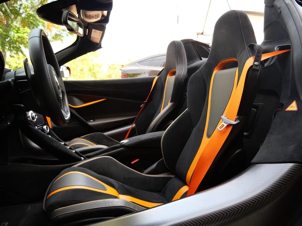 2023 McLaren 720S Spider - Image 27 of 31