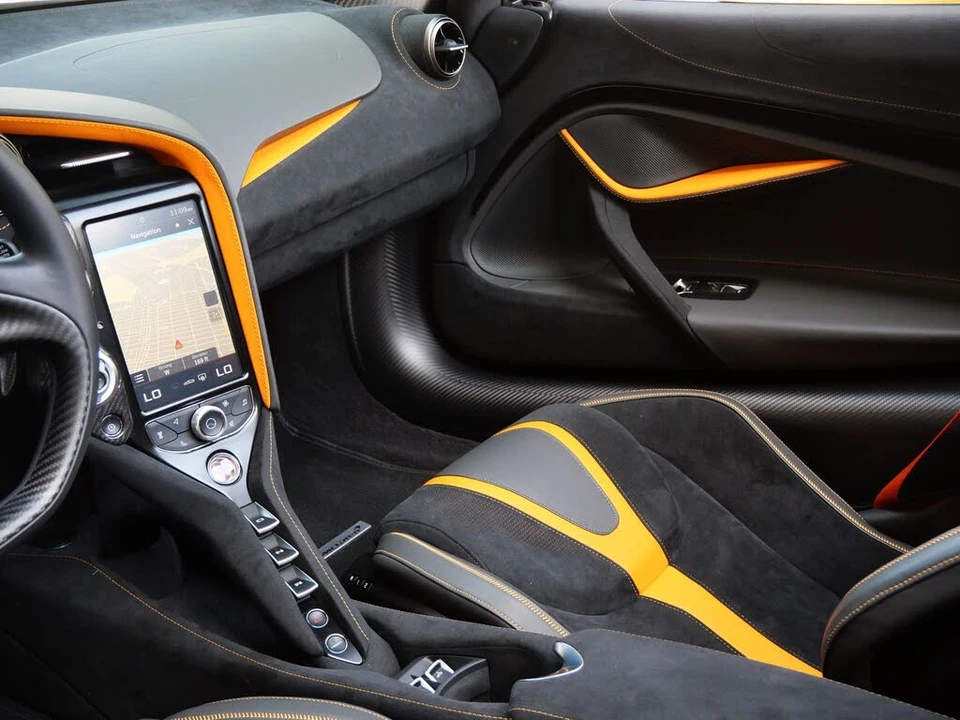 2023 McLaren 720S Spider - Image 24 of 31