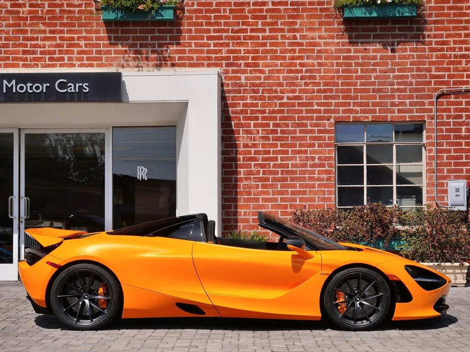 2023 McLaren 720S Spider - Image 3 of 31