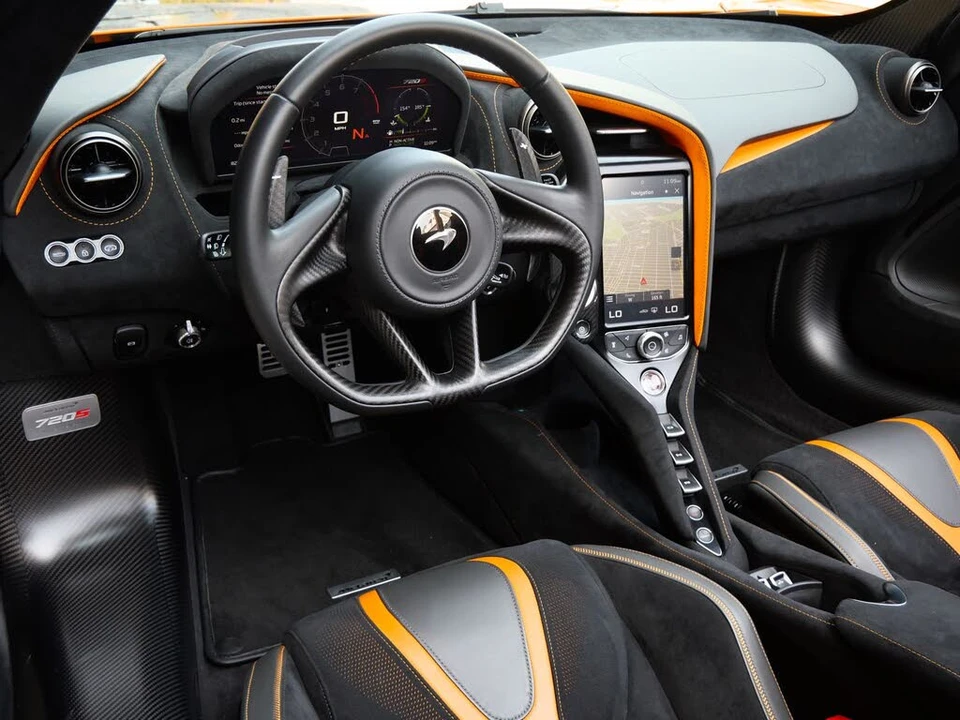 2023 McLaren 720S Spider - Image 8 of 31