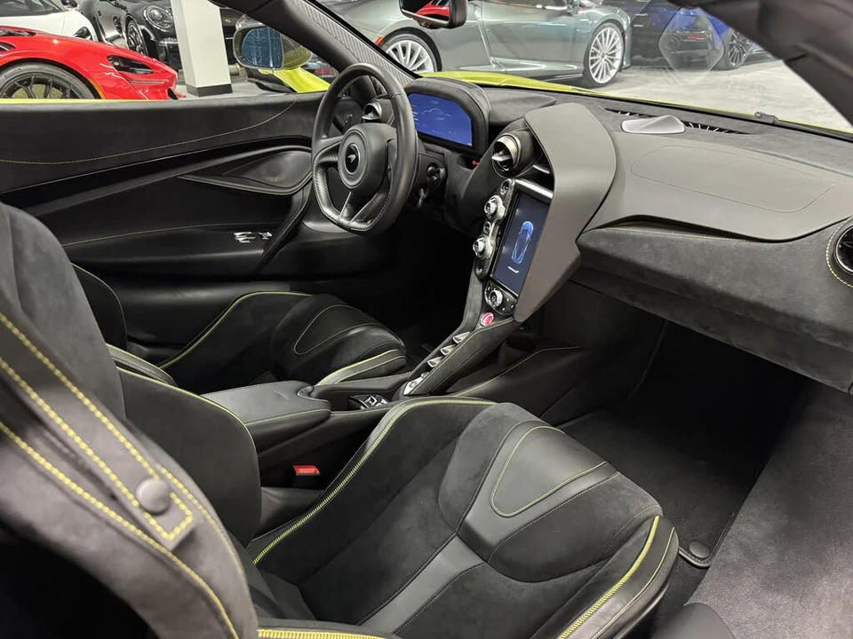 2023 McLaren 720S Spider - Image 11 of 13