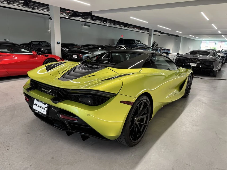 2023 McLaren 720S Spider - Image 5 of 13