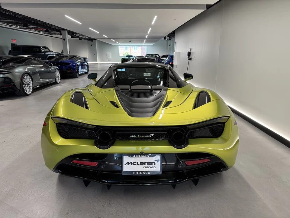 2023 McLaren 720S Spider - Image 4 of 13