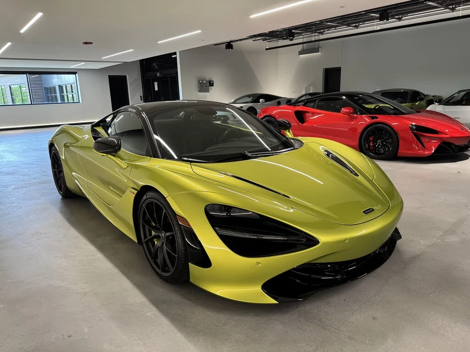 2023 McLaren 720S Spider - Image 6 of 13