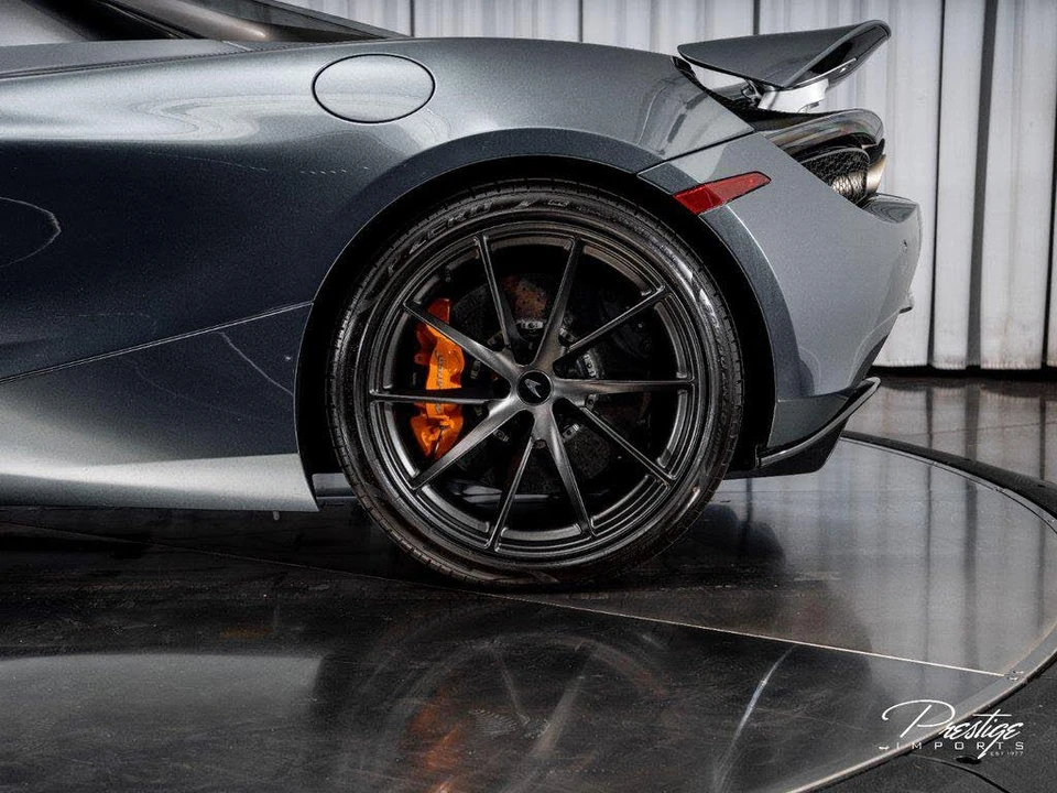 2023 McLaren 720S - Image 19 of 31