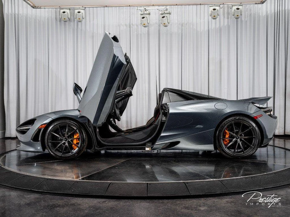 2023 McLaren 720S - Image 16 of 31