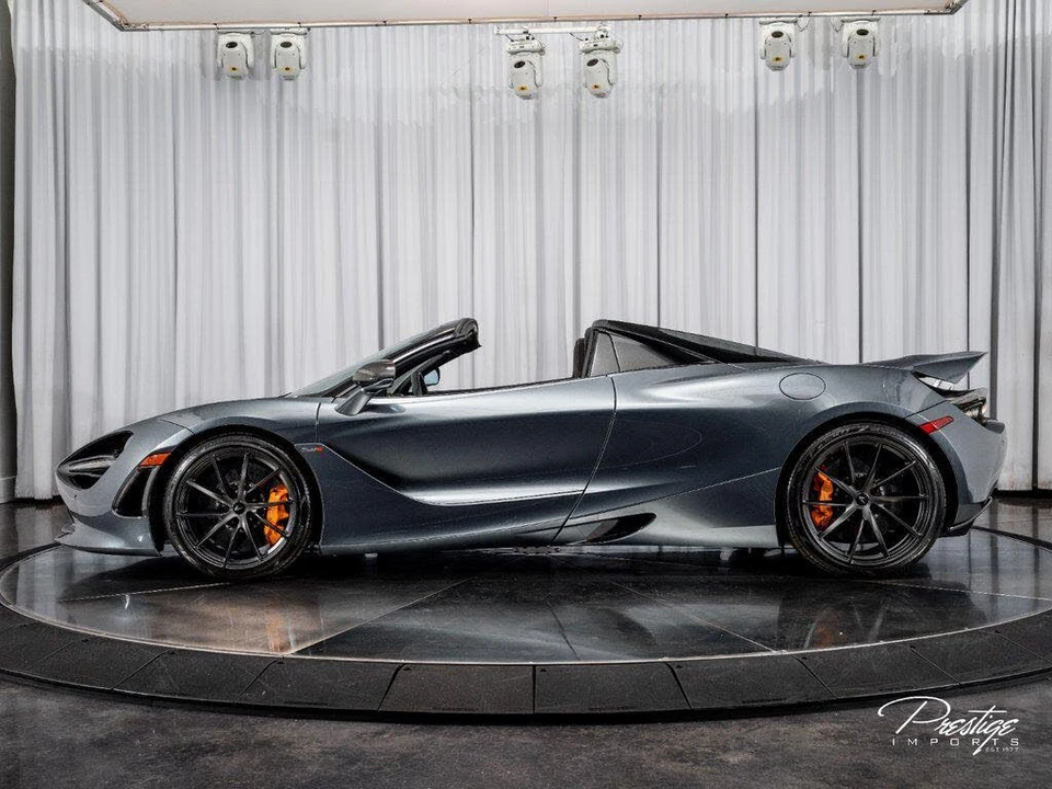 2023 McLaren 720S - Image 15 of 31