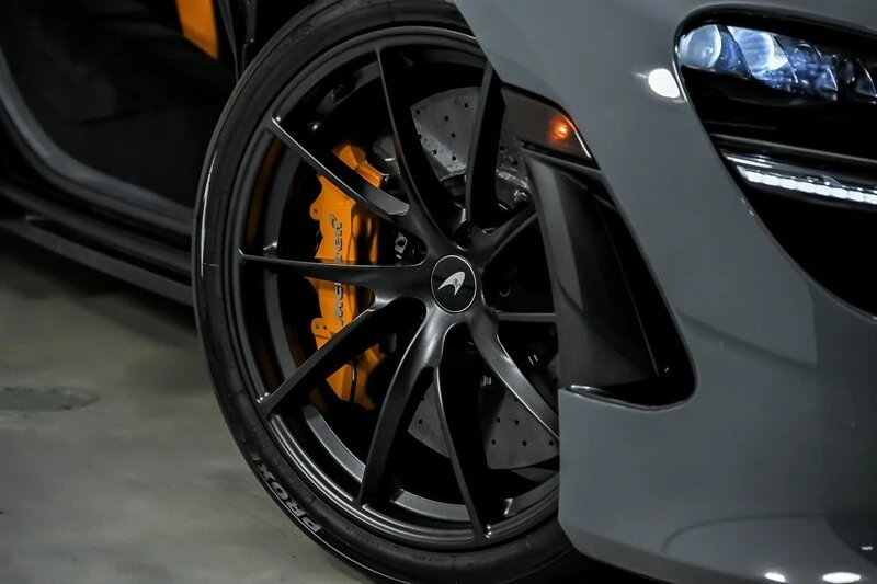 2023 McLaren - Image 4 of 31