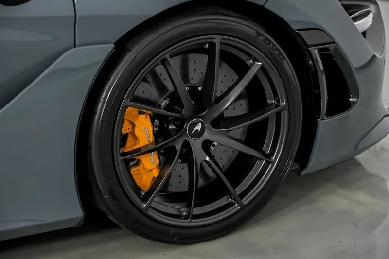 2023 McLaren - Image 18 of 31