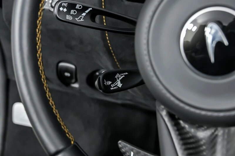 2023 McLaren - Image 31 of 31