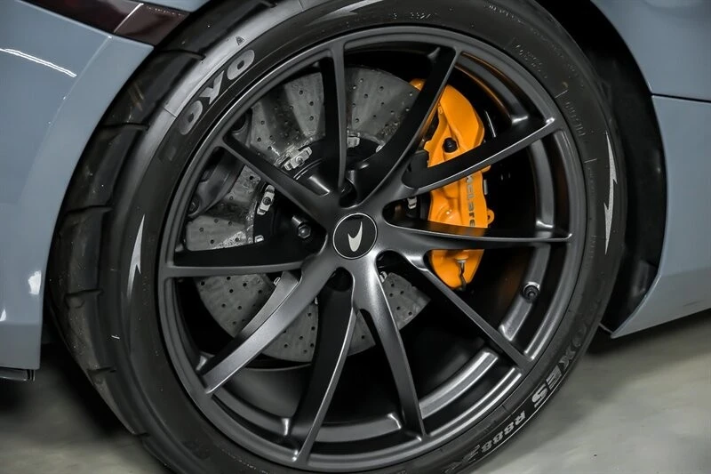 2023 McLaren - Image 17 of 31