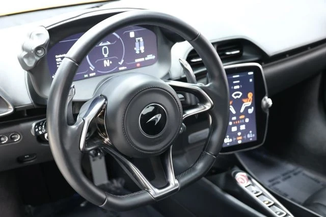 2023 McLaren Artura - Image 23 of 31