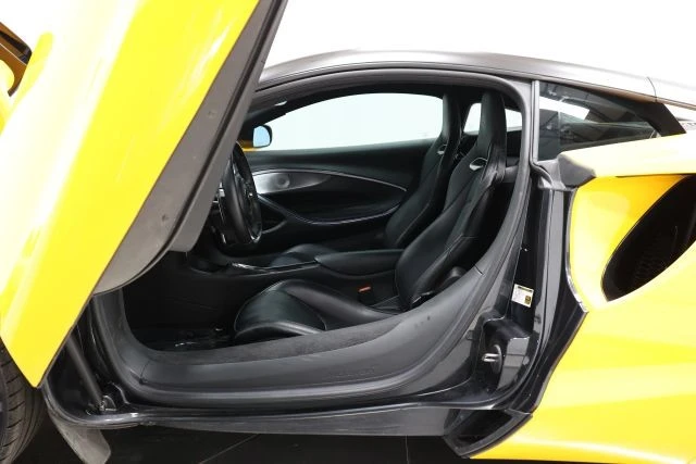 2023 McLaren Artura - Image 11 of 31