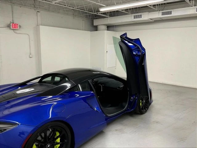 2023 McLaren Artura - Image 27 of 31
