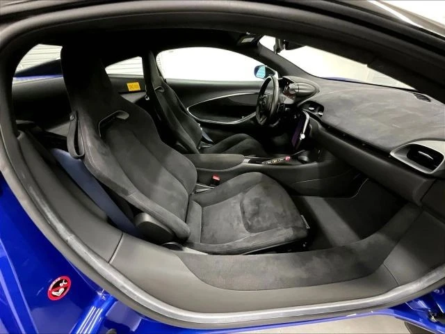 2023 McLaren Artura - Image 14 of 31