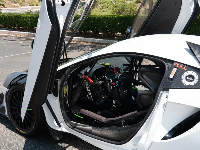 2023 McLaren Artura - Image 11 of 31