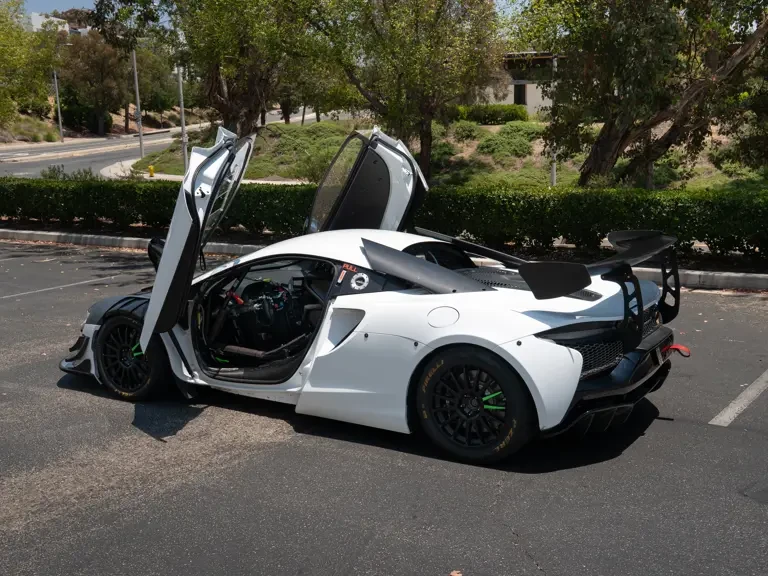 2023 McLaren Artura - Image 25 of 31