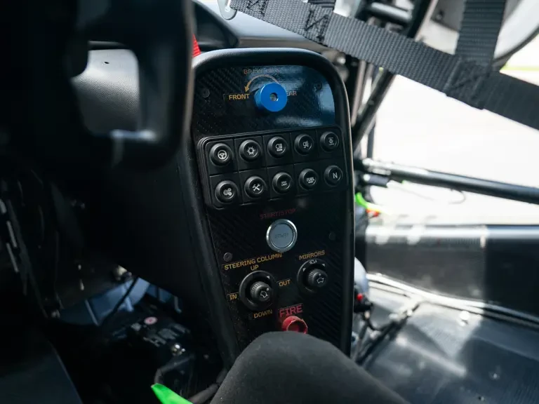 2023 McLaren Artura - Image 14 of 31