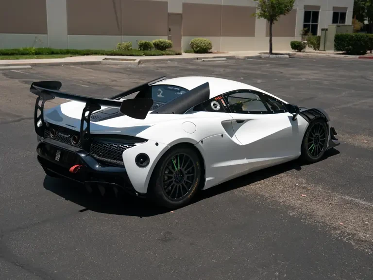 2023 McLaren Artura - Image 23 of 31