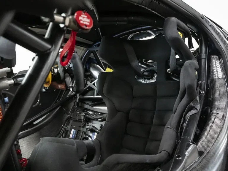 2023 McLaren Artura - Image 19 of 31