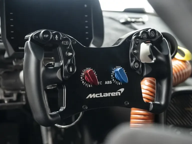 2023 McLaren Artura - Image 14 of 31