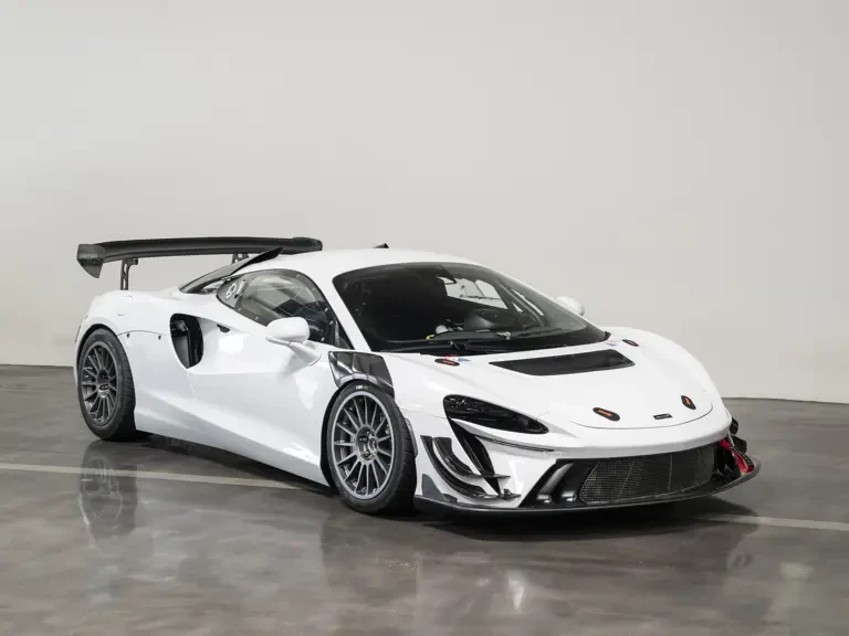 2023 McLaren Artura - Image 9 of 31