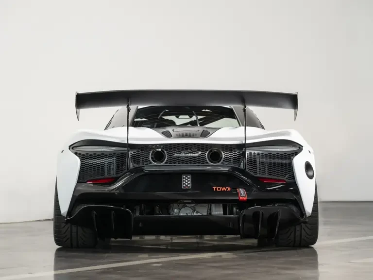2023 McLaren Artura - Image 8 of 31