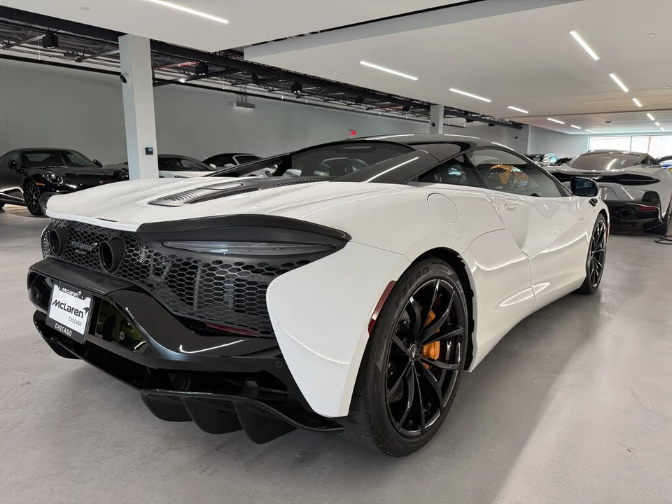 2023 McLaren Artura - Image 6 of 17