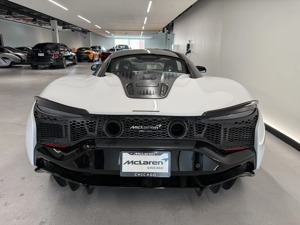 2023 McLaren Artura - Image 4 of 17