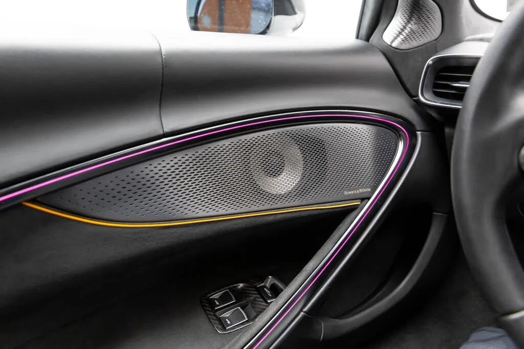 2023 McLaren Artura - Image 27 of 31